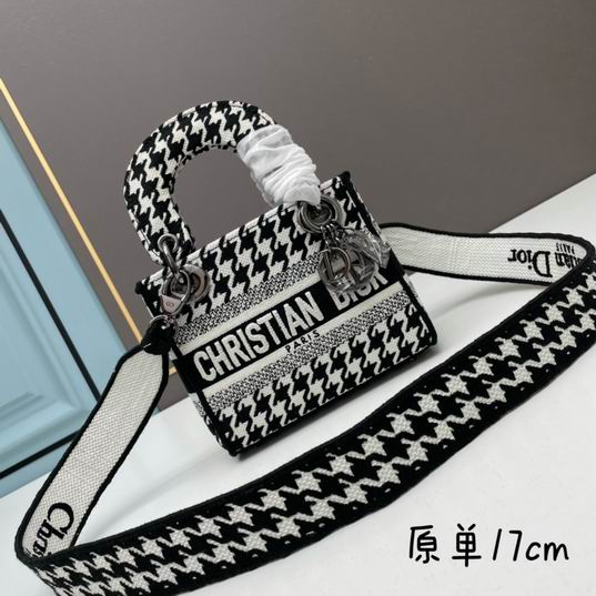 Dior D-Lite 17x15x7cm ww