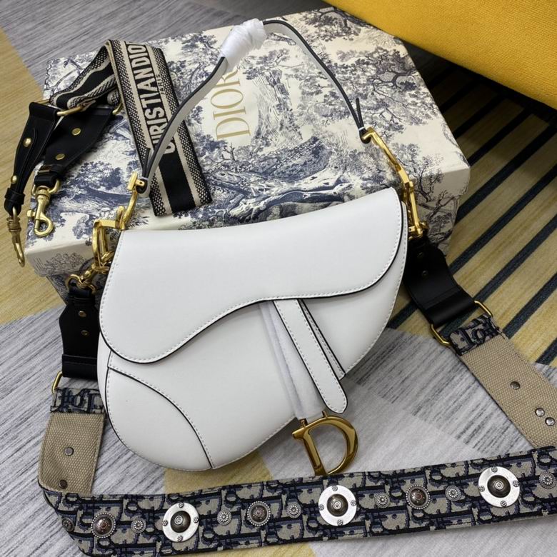 WW8587�� 24.5X20X5
