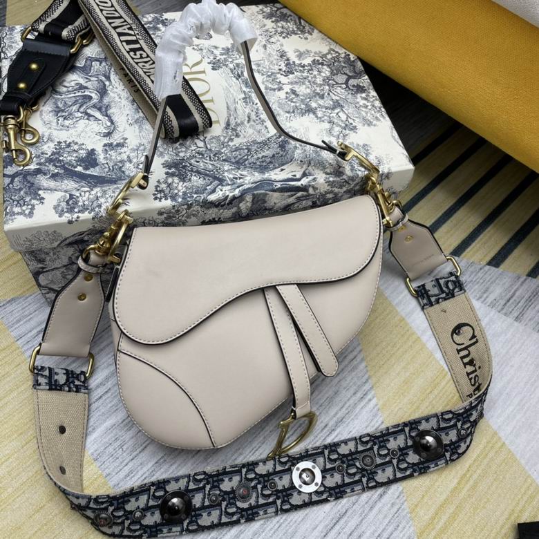 WW8587�� 24.5X20X5