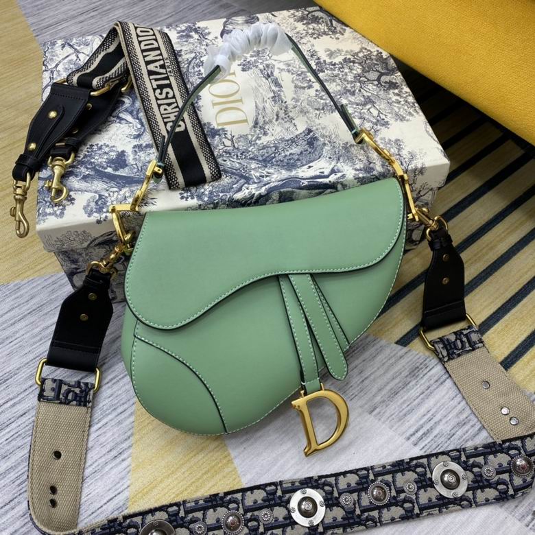 WW8587�� 24.5X20X5