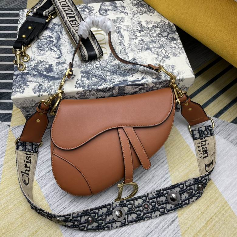 WW8587�� 24.5X20X5