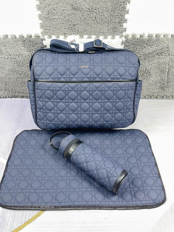 Dior 42x32x15cm CX  2