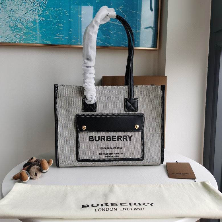 Burberry 33x12.5x26cm YG 2