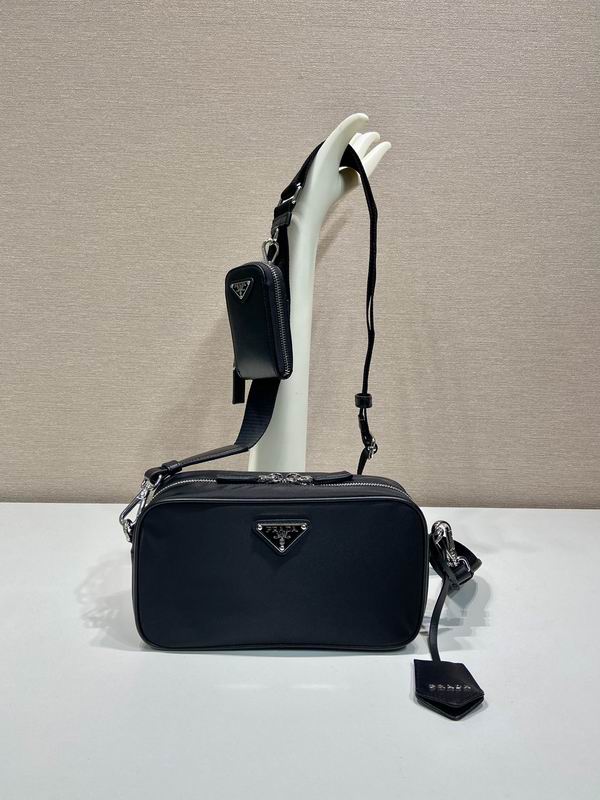 Prada 1BH197A 22x12x7.5cm AP