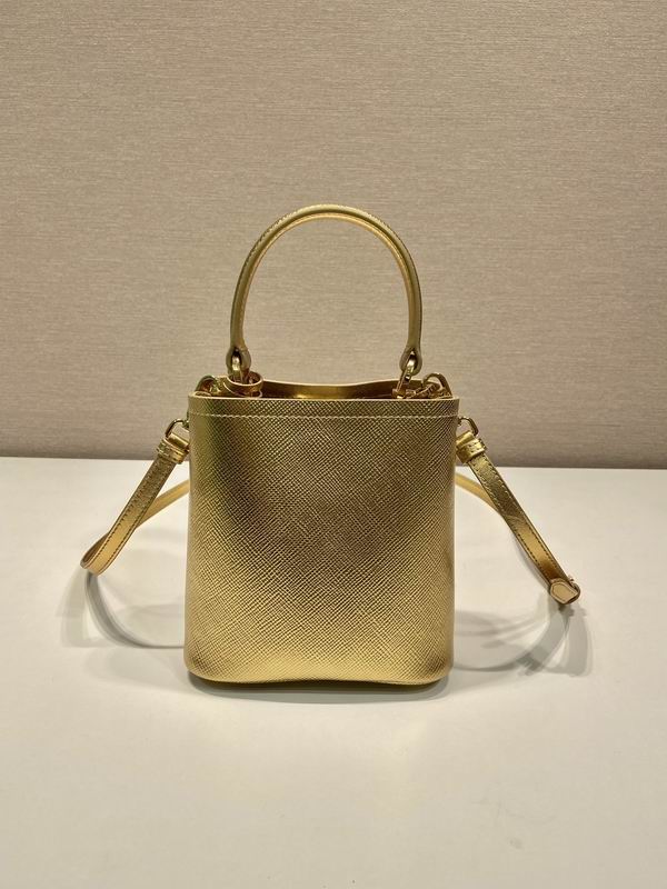 Prada 1BA373�� 15x16x9.5cm AP1