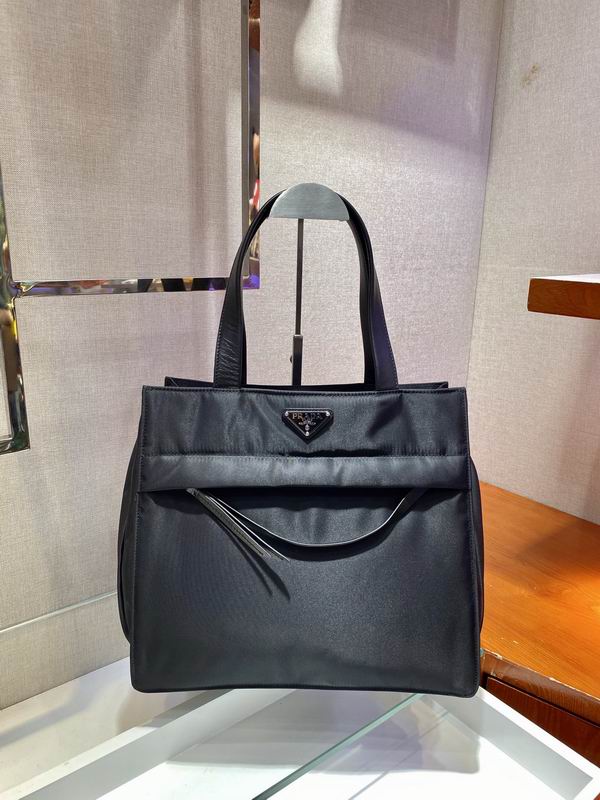 Re-Nylon 1BC318 33x29.5x13cm ap 17