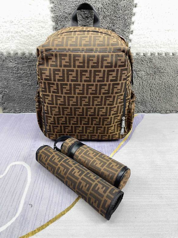 Fendi 42x32x15cm CX  1