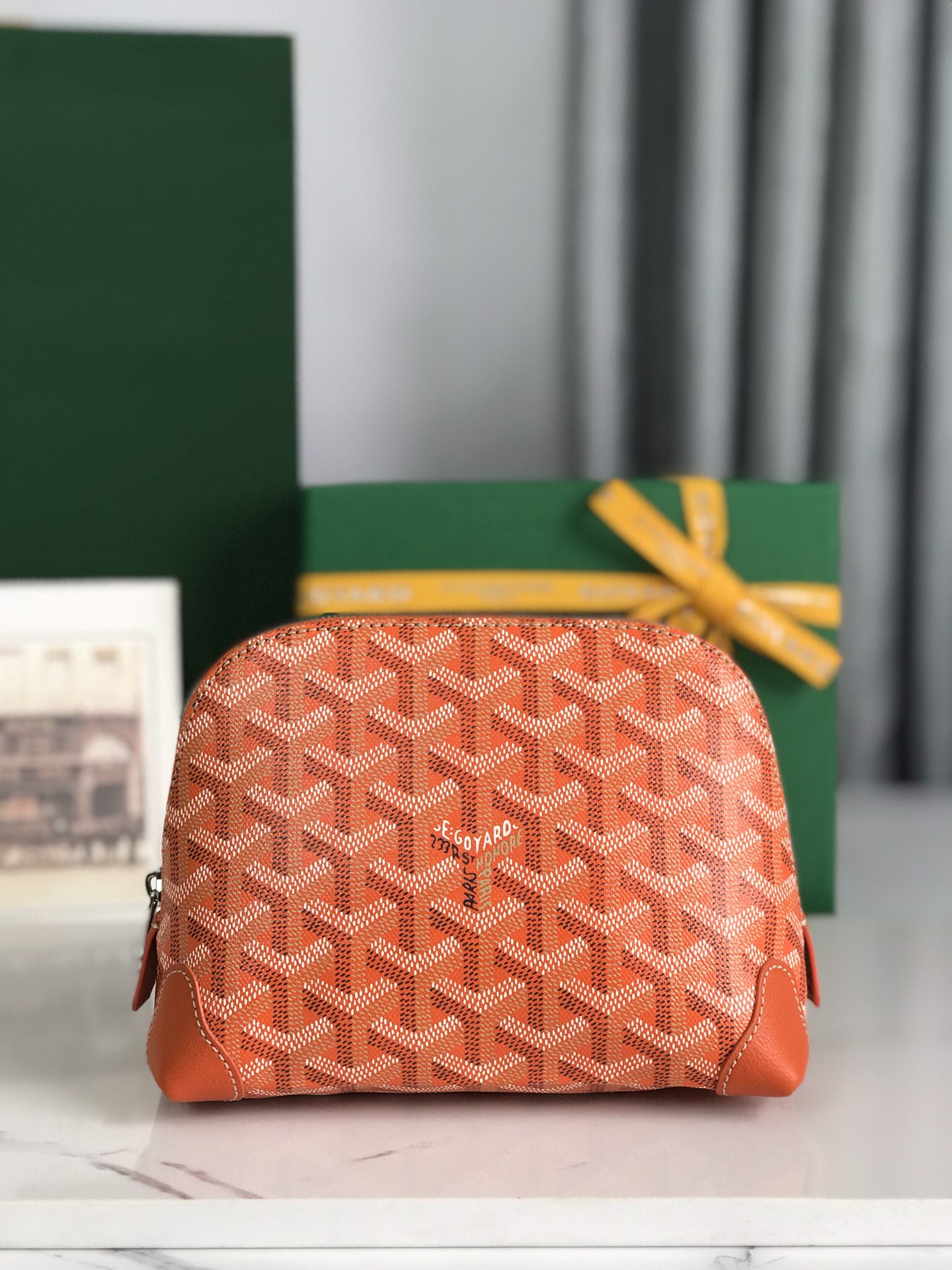 020232 17.5x14x6.5cm JH 10