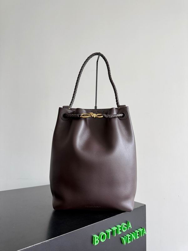 844169 24x34x12cm T1