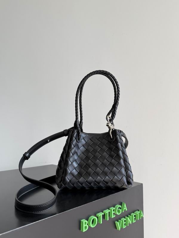 796569 21x17x16.5cm T2