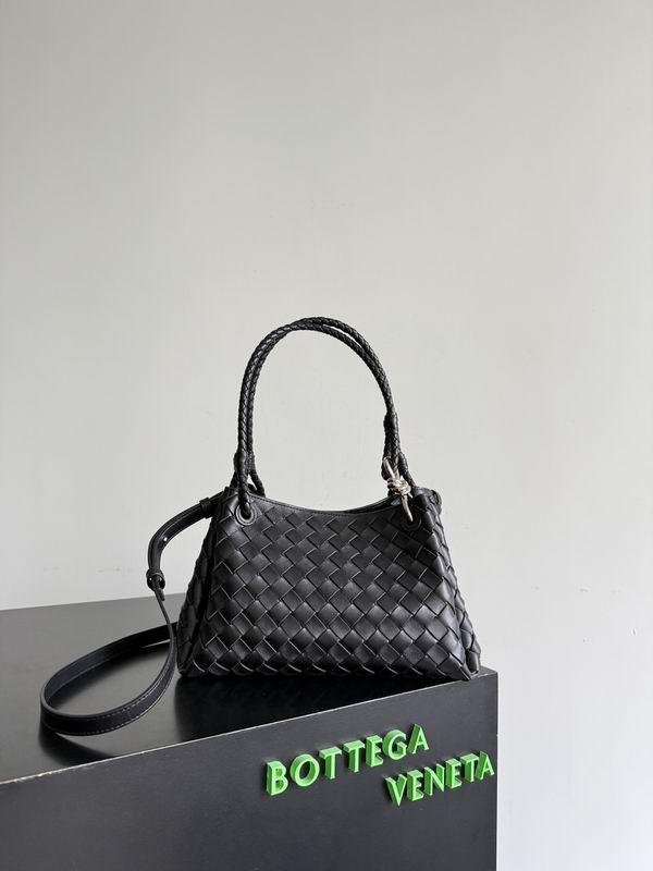835921 29.5x18.5x17.5cm T3