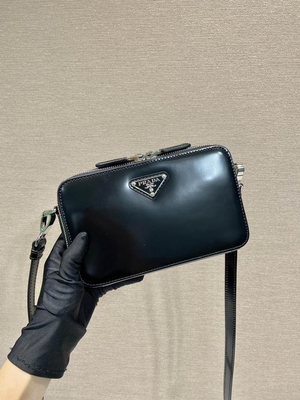 Prada Brique 2VH173 19x11.5x3.5cm AP