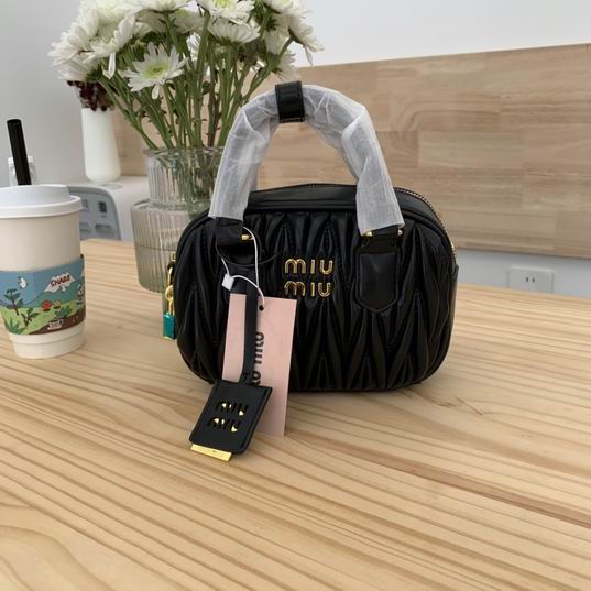 Miumiu 19x14 zy2