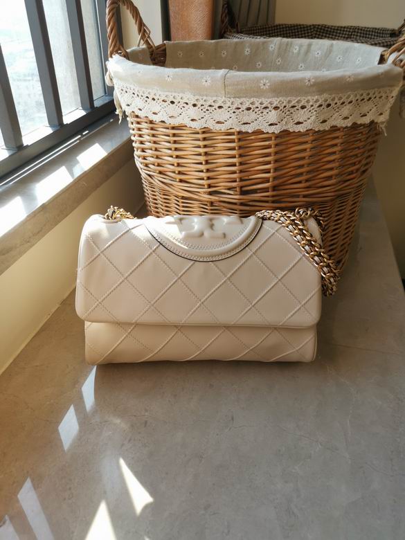 741 17.5X27X10cm TB 4ɫ