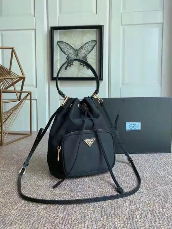 1BH038 18X23X12cm XM 1