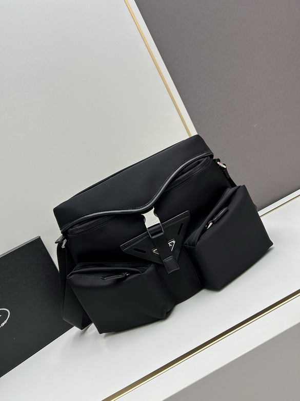 Prada 10117 32x24x14cm jj