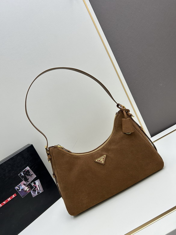 Prada 1BC228 39x24x11.5cm jj