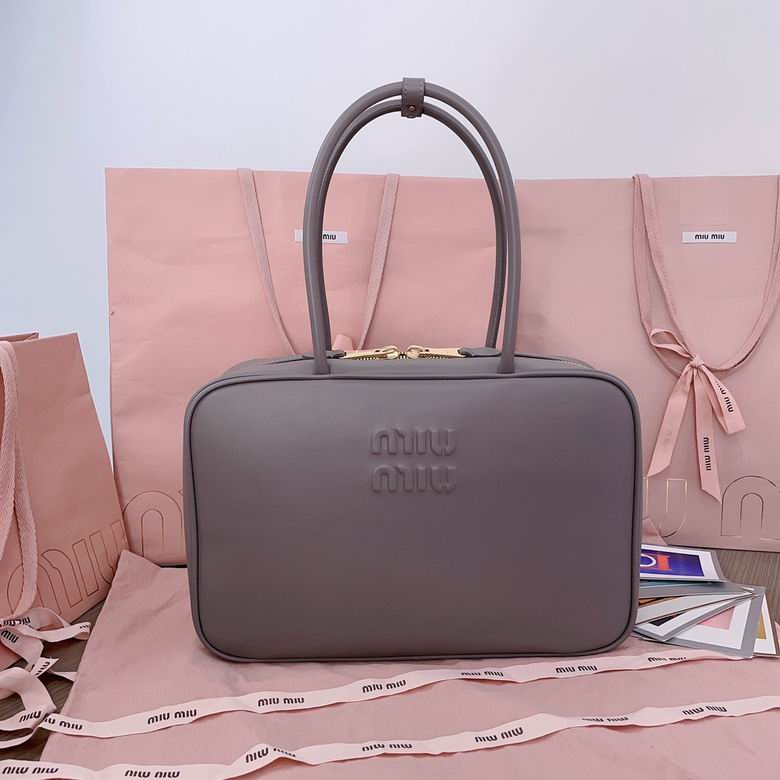 5BB117 34X23X12cm SF