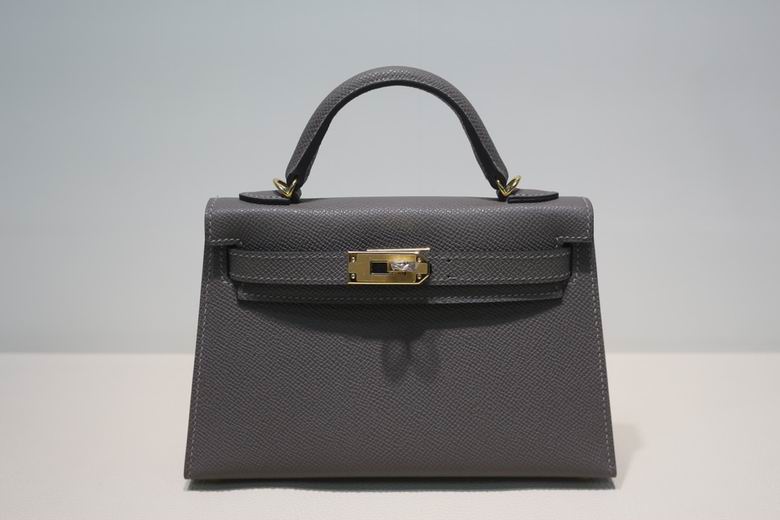 kelly 121902 AM 3