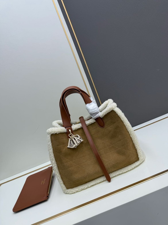Dior groove 1189 29x19x21cm jj