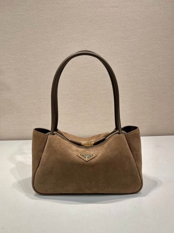 1BA444 28X18X11cm WP