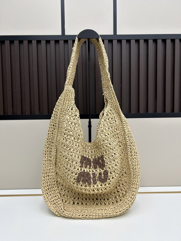 Miu M625 47x32cm jj