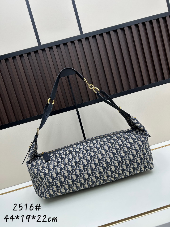 Dior 2516 44x19x22cm jj1