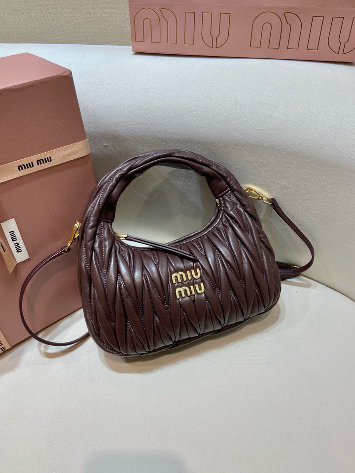 Miu 5BB125 20x17x6cm AP2