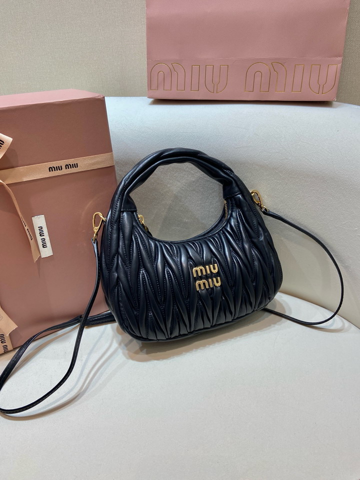 Miu 5BB125 20x17x6cm AP3