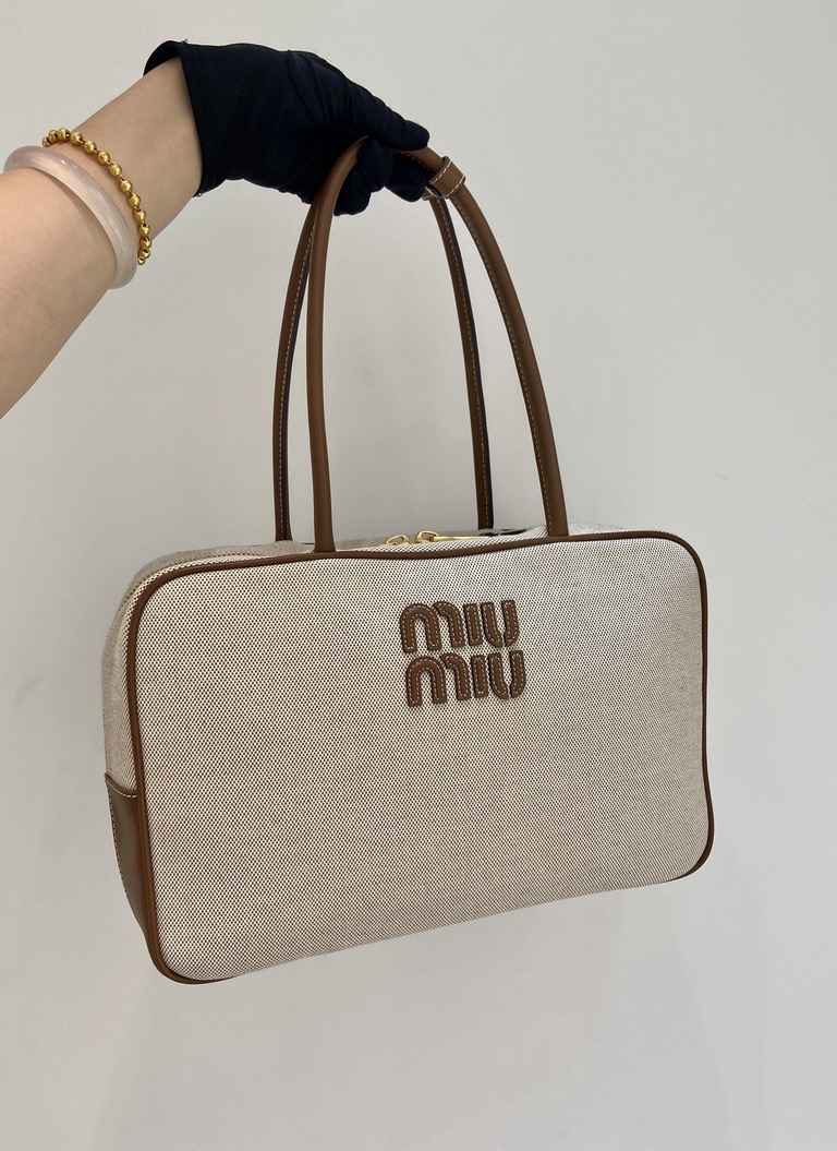 Miu 5BB163 20x34x10cm AP