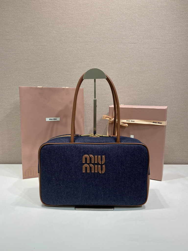 Miu 5BB163 20x34x10cm AP1
