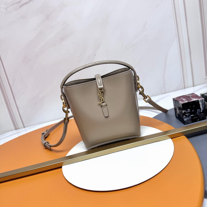 YSL 765870 15x13x6cm 8D8