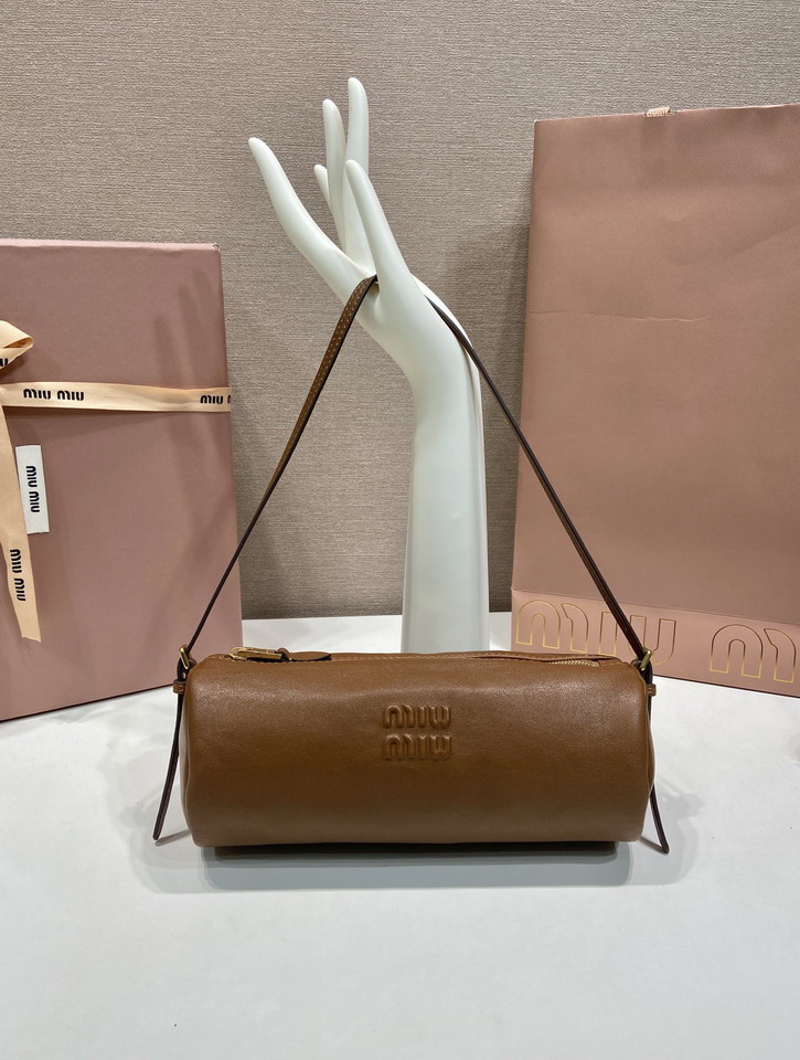 Miu 5NE851 22x9x9cm AP2