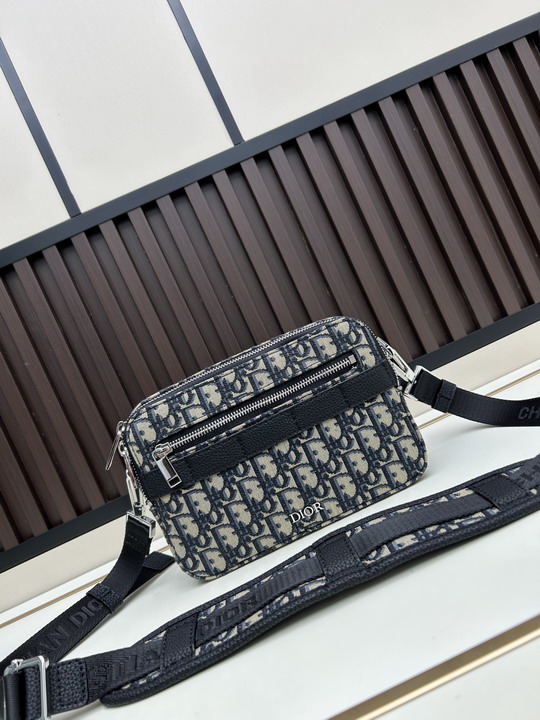 Dior 206 22.5x15x5cm ss1