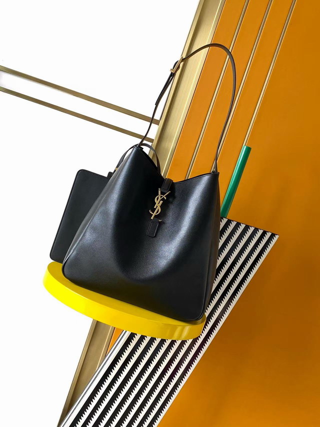 YSL 850545 30x31x13cm 8D