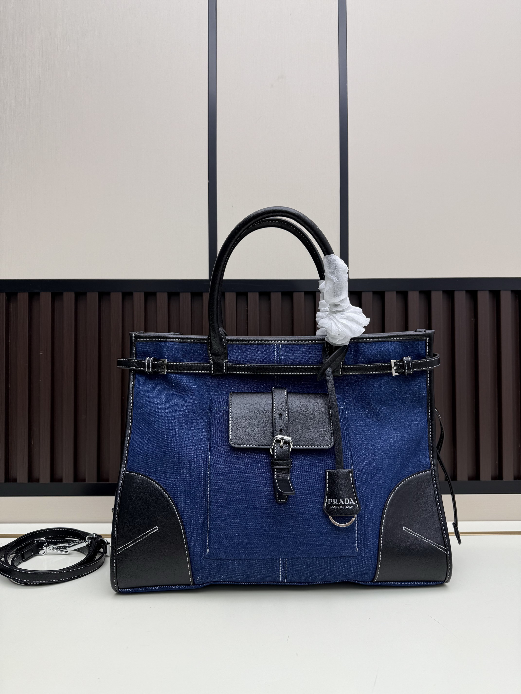 Prada 2602 38x30x12cm jj1