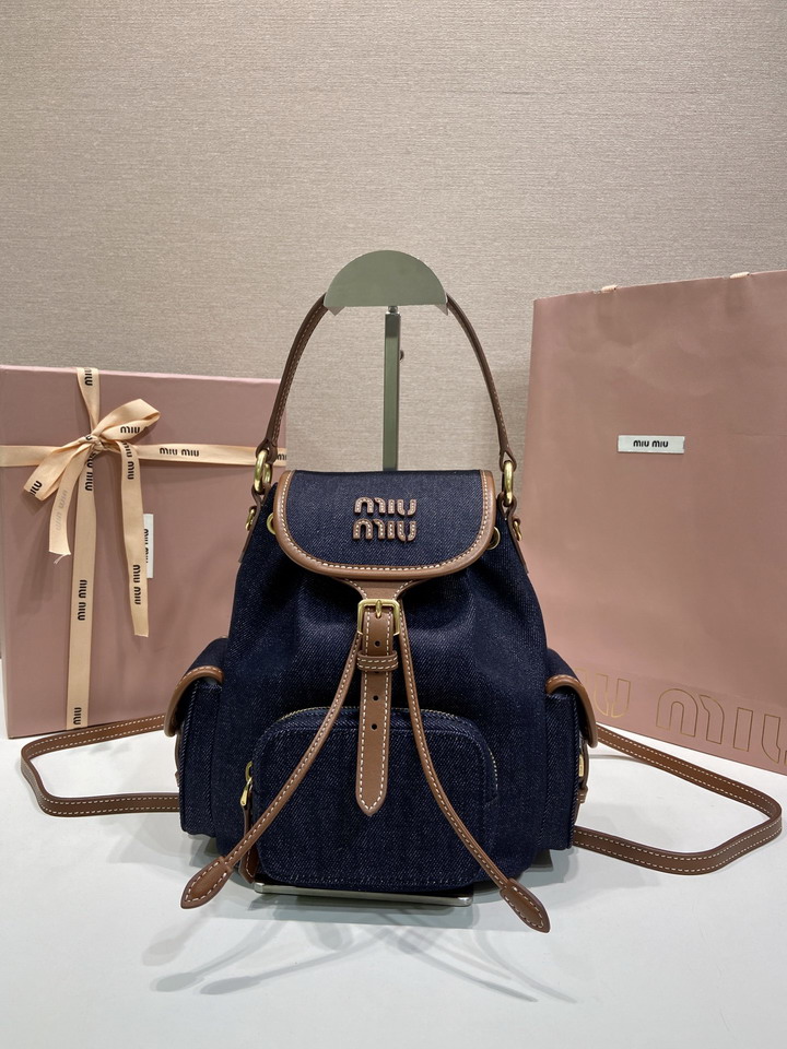 Miu 5BZ043 18x22x11.5cm AP1