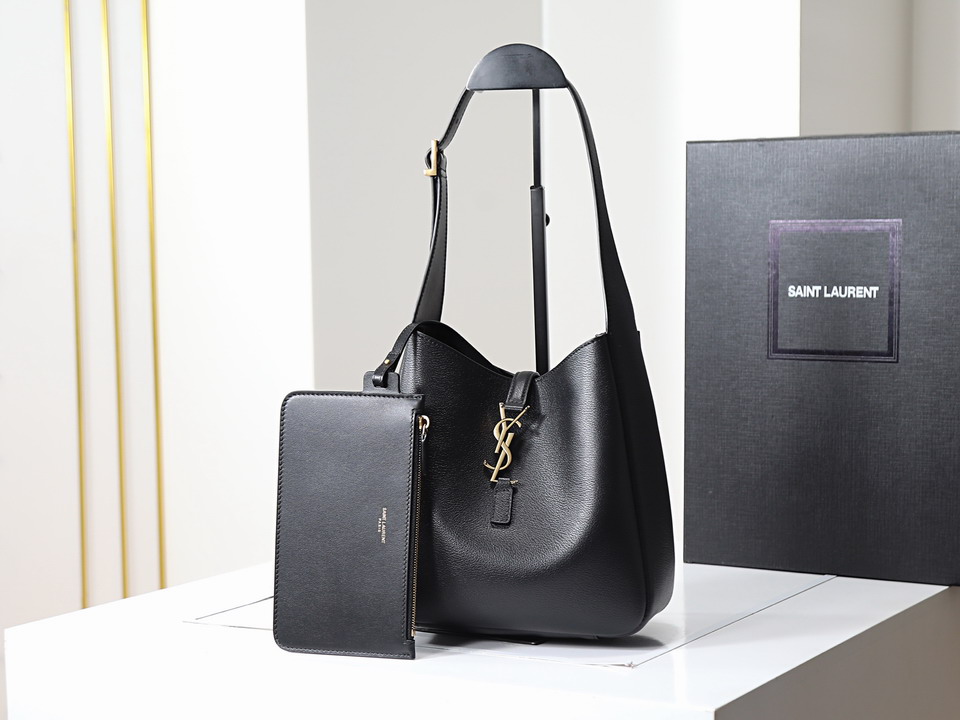 YSL 850533 22x22x10cm 8D