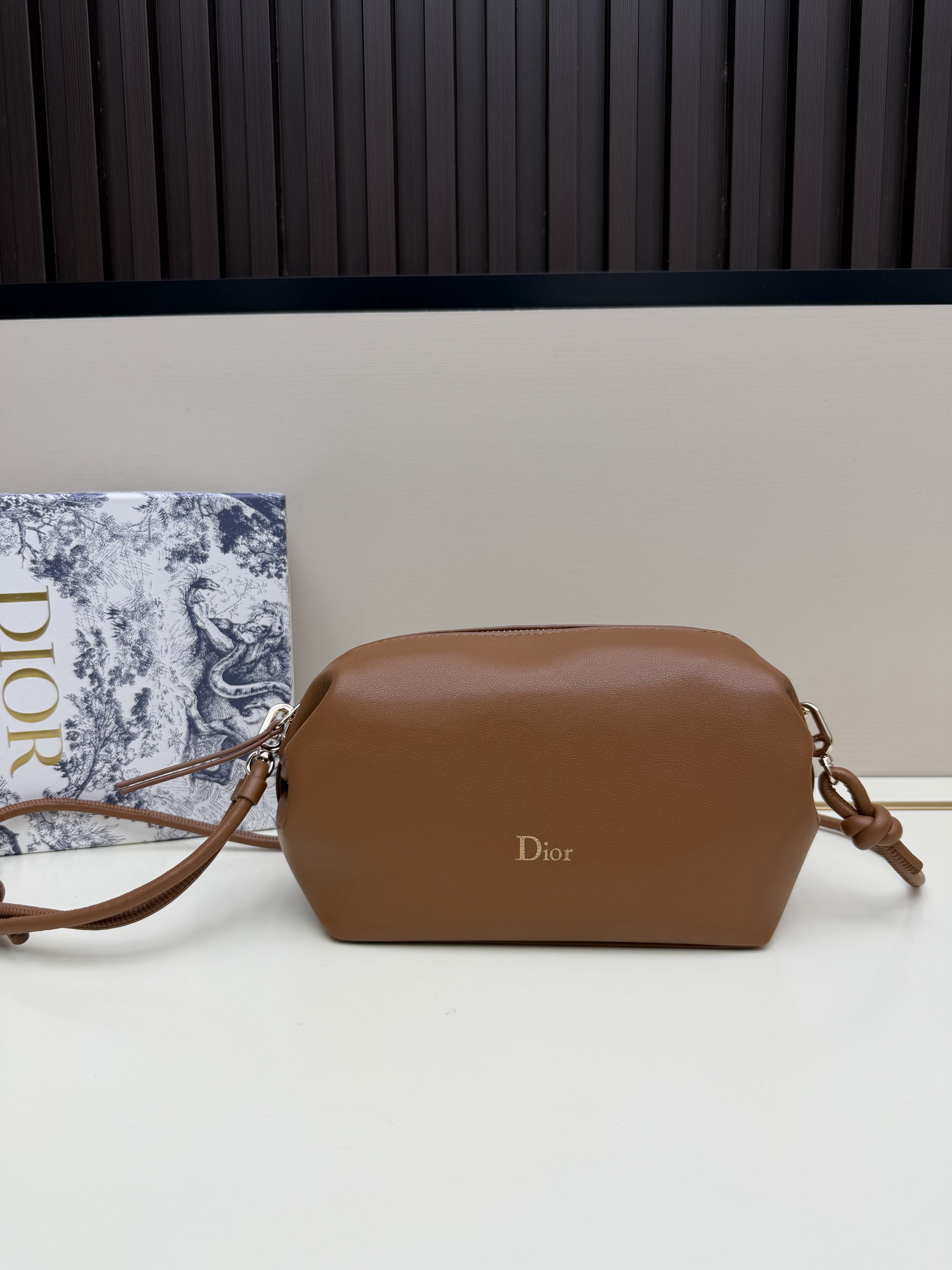 Dior Bow S3900 20x11x8cm jj4