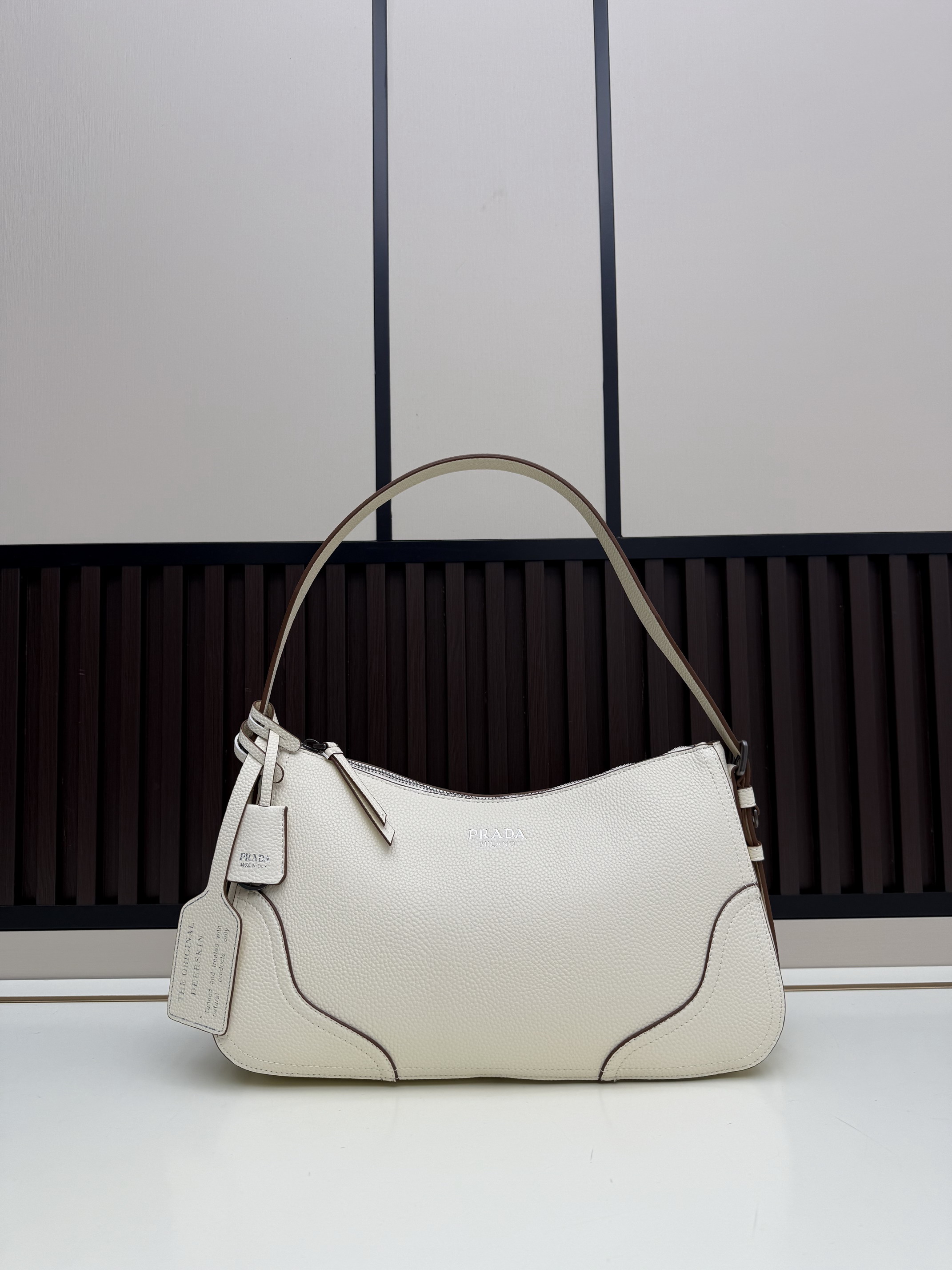 Prada Aimee 1BC280 36x20x11cm jj2