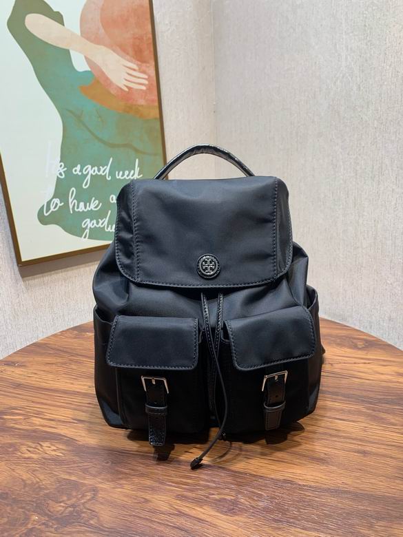 2025  Tory Burch ˫���
