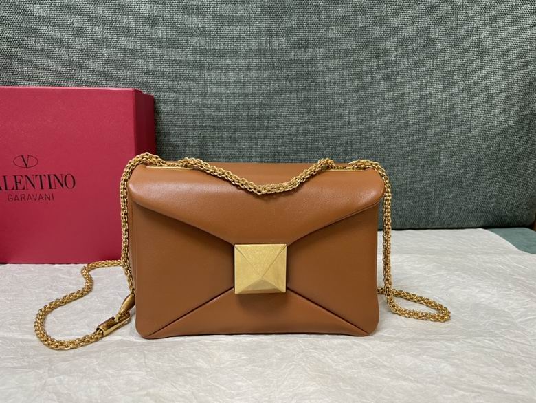 22p 1215 19x14x11cm RFh 8