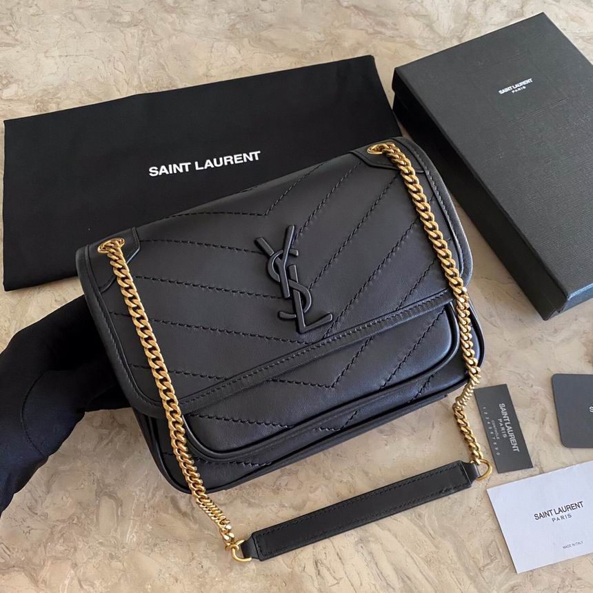 AM498894_28x20x8.5 92��22x16x12cm