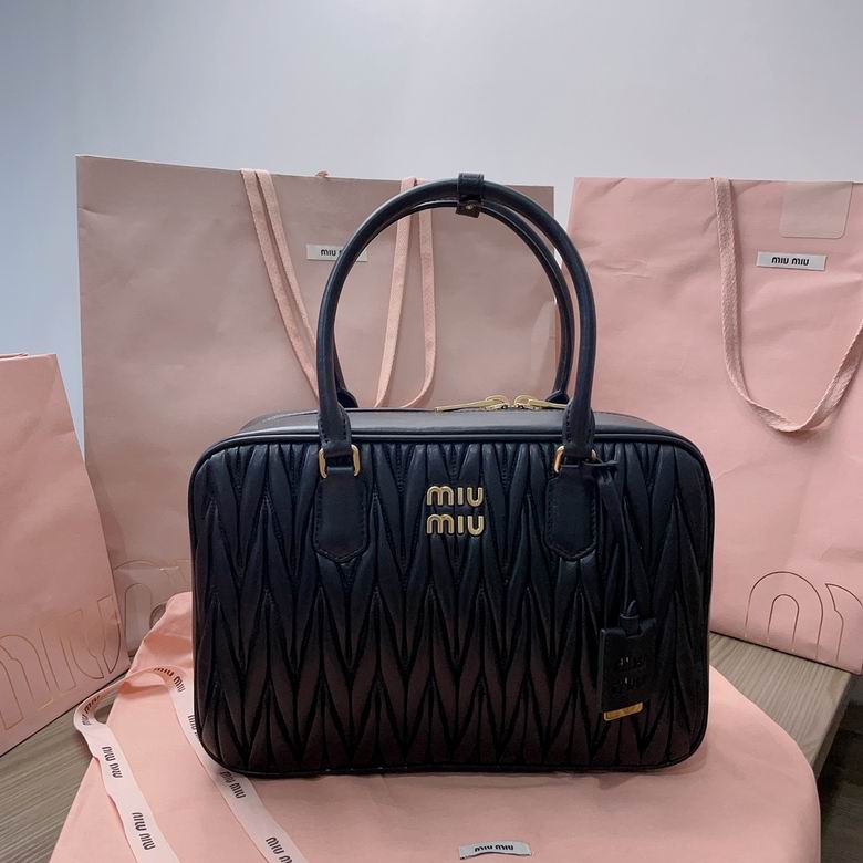 5BB133  30X22X8.5cm SF 2ɫ
