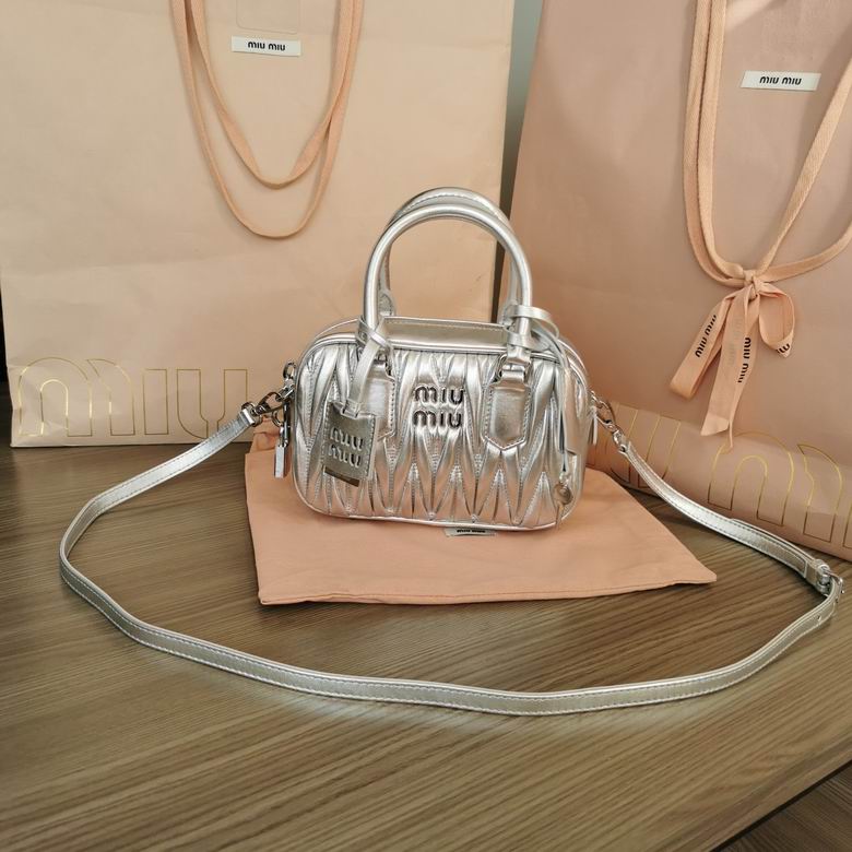 5BB123 19X13X6cm SF 3