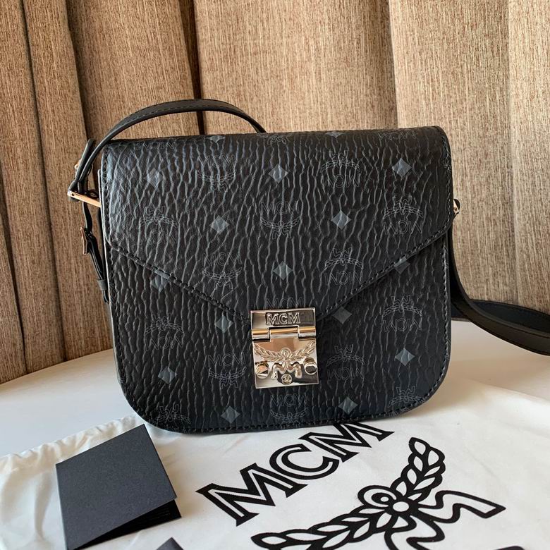 MCM 19x21x8.5cm DY 1