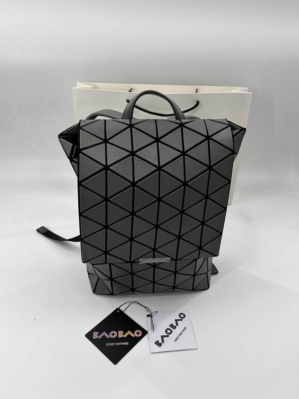 Issey Miyake 35x28x8cm Yt