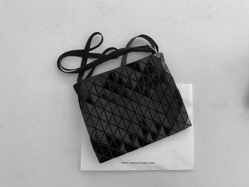 Issey Miyake BB35 28x24x2.5cm Yt�����ɫ
