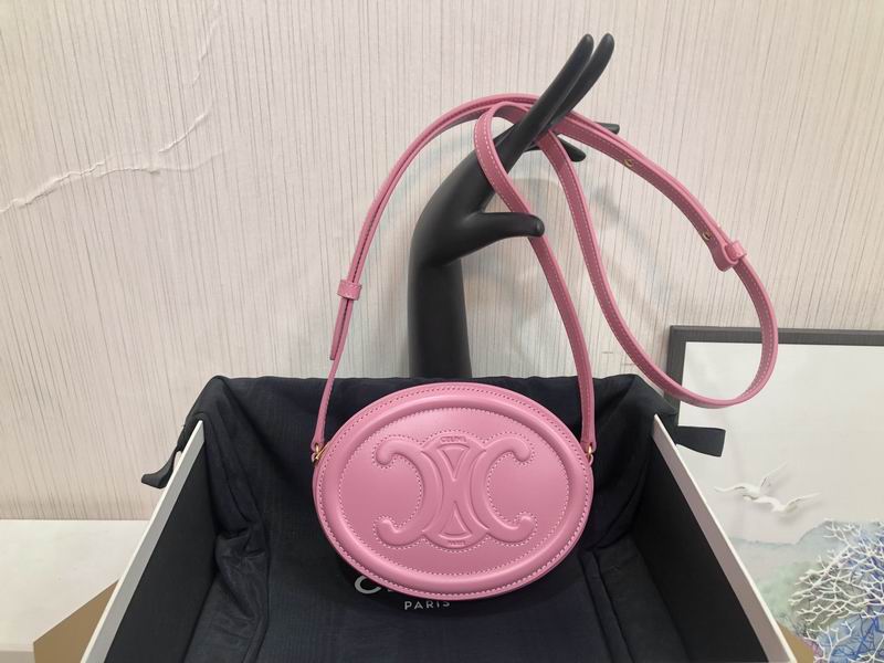 Cuir Triomphe 10I703 16x12.5x4cm ss 02