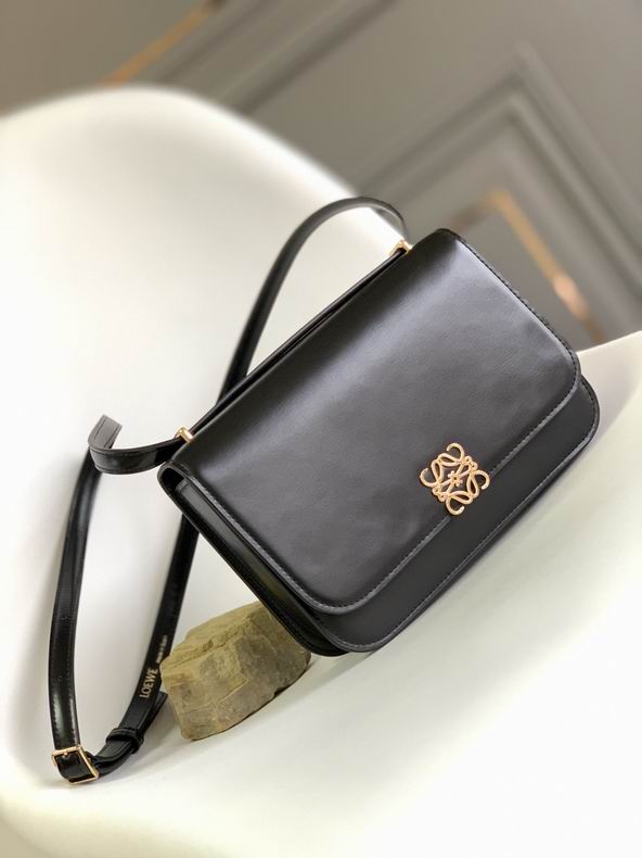 Loewe 012121 22.5x16.5x6.5cm ss 31